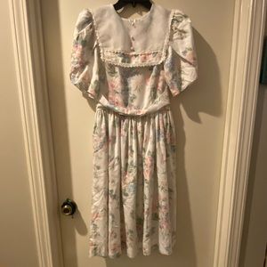 Picture Me vintage dress